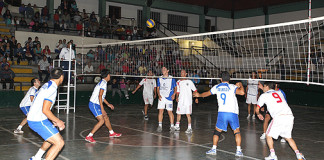 UCV y UPAO definen título de vóleibol masculino