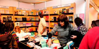 Feria de libros universitarios inaugurado por UNT