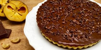 Pie de lucuma con chocolate