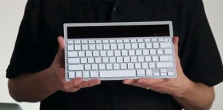 Teclado bluetooth conecta tres dispositivos en simultáneo