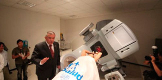 EsSalud pone en funcionamiento centro de radioterapia para tratar cáncer en La Libertad