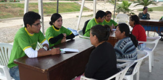 Estudiantes de derecho civil identificados con la comunidad