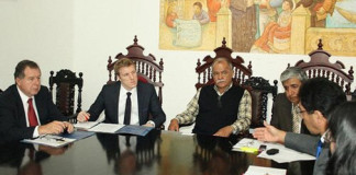 Funcionario británico visita la UNT