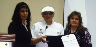 Chef Javier Wong enseña sus secretos a estudiantes de gastronomía de Trujillo