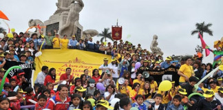 Trujillanos se reunieron en el abrazo solidario más grande de Trujillo