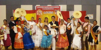La marinera resonó con fuerza y emoción en Barcelona