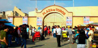 Demolición de la Plaza de Toros para construcción de centro comercial