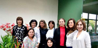 Club de flores Alhelíes presenta exposición estándar de flores la Ruta Moche