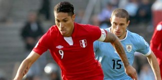 La selección de fútbol de Perú enfrenta a Uruguay