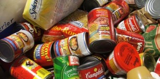 Cuidado con abolladuras en los enlatados variedad de marcas