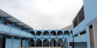 Monseñor Cabrejos bendecirá construcción de ambientes de colegios en Salaverry