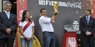 Copa Mundial FIFA fue recibida por el Presidente Humala en Palacio de Gobierno