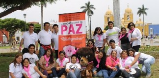 Comunicadores de la UCV realizaron campaña de sensibilización “El abrazo de oso”