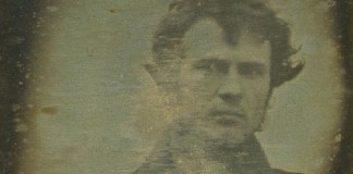 Revelan el primer selfie de la historia