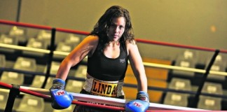 Trujillana Linda Lecca se enfrenta por el título mundial supermosca