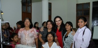 Gloria Montenegro inaugura taller textil de la MPT