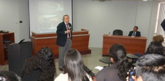 Jurista español ofreció conferencia sobre arbitraje en la Universidad César Vallejo