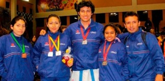 Selección de karate de la Universidad Privada Antenor obtiene medalla de oro