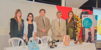 Diseñadora peruana capacita a fabricantes de calzado