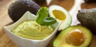 Descubren un derivado de la Palta que es capaz de combatir la Leucemia