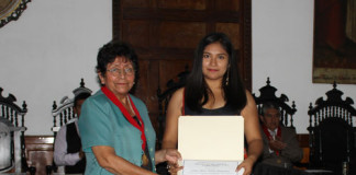 Se realizó la ceremonia de apertura a los cachimbos de arquitectura de la UNT