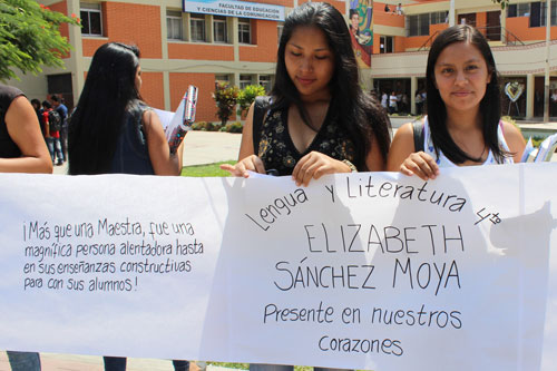 UNT-rindió-homenaje--a-una-de-sus-docentes-la-Prof.-Elizabeth-Sánchez-Moya