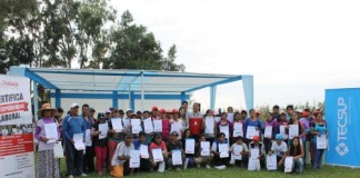 Ministerio de Trabajo y TECSUP certifican a 131 cosechadores de espárrago en Virú