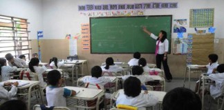 Docentes que desaprobaron exámenes pueden presentarse a nuevos concursos