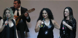 Eva Ayllón lleva «Mujeres con cajones» a España