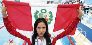 Nadadora Trujillana Andrea Cedrón rompe record de 200 metros libre