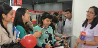 UCV desarrolla con éxito la XI Feria Laboral