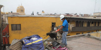 Se desarrolló la I Campaña de Limpieza de Techos en el Centro Histórico