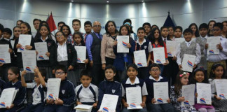Niños y Jóvenes reciben Certificación Internacional Cambridge en UCV