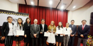 Equipo de la UNT ganó el IX Concurso de Derechos Humanos Yachay