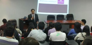 I Conversatorio de Negocios Internacionales en la UCV