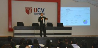 Expertos en tecnología de la Información en seminario de UCV