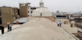 Entregan plásticos protectores para cubrir de la lluvia a Monumentos Históricos