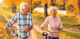 Montar bicicleta o caminar reduce el riesgo de alzheimer