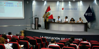 Primer panel de actualización sobre Diseño de Proyectos de Investigación en UCV