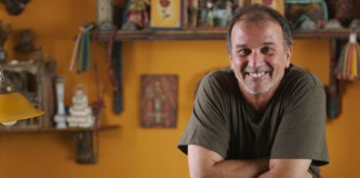 Rafo León llega a Trujillo para presentar “humor/política/humor”