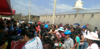 Entregan material didáctico por Día del Niño Peruano