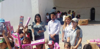 Niños de Jardines Infantiles Municipales recibieron juguetes
