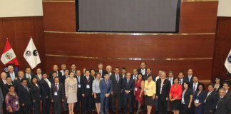 Rector UNT participa en programa de Alta Gerencia financiado por MINEDU