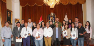 Entregaron títulos de propiedad a Instituciones Públicas