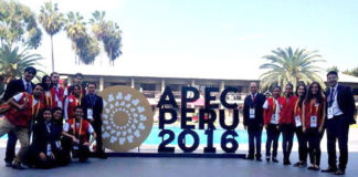 Estudiantes de UCV participaron como traductores durante APEC 2016
