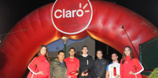 Mundialistas de Squash realizaron partido en el Golf y Country Club gracias a Claro