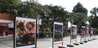 Se muestran paneles alusivos al XVII Festival Internacional de Danzas Folklóricas que organiza UNT