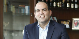 Gobierno creará “app” para que ciudadanos denuncien a funcionarios corruptos