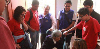 Entregaron sillas de ruedas para personas con discapacidad en Trujillo