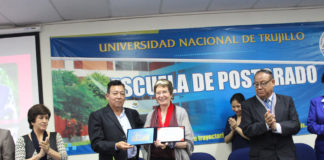 UNT otorgó reconocimiento a investigadora de USA Jean Watson